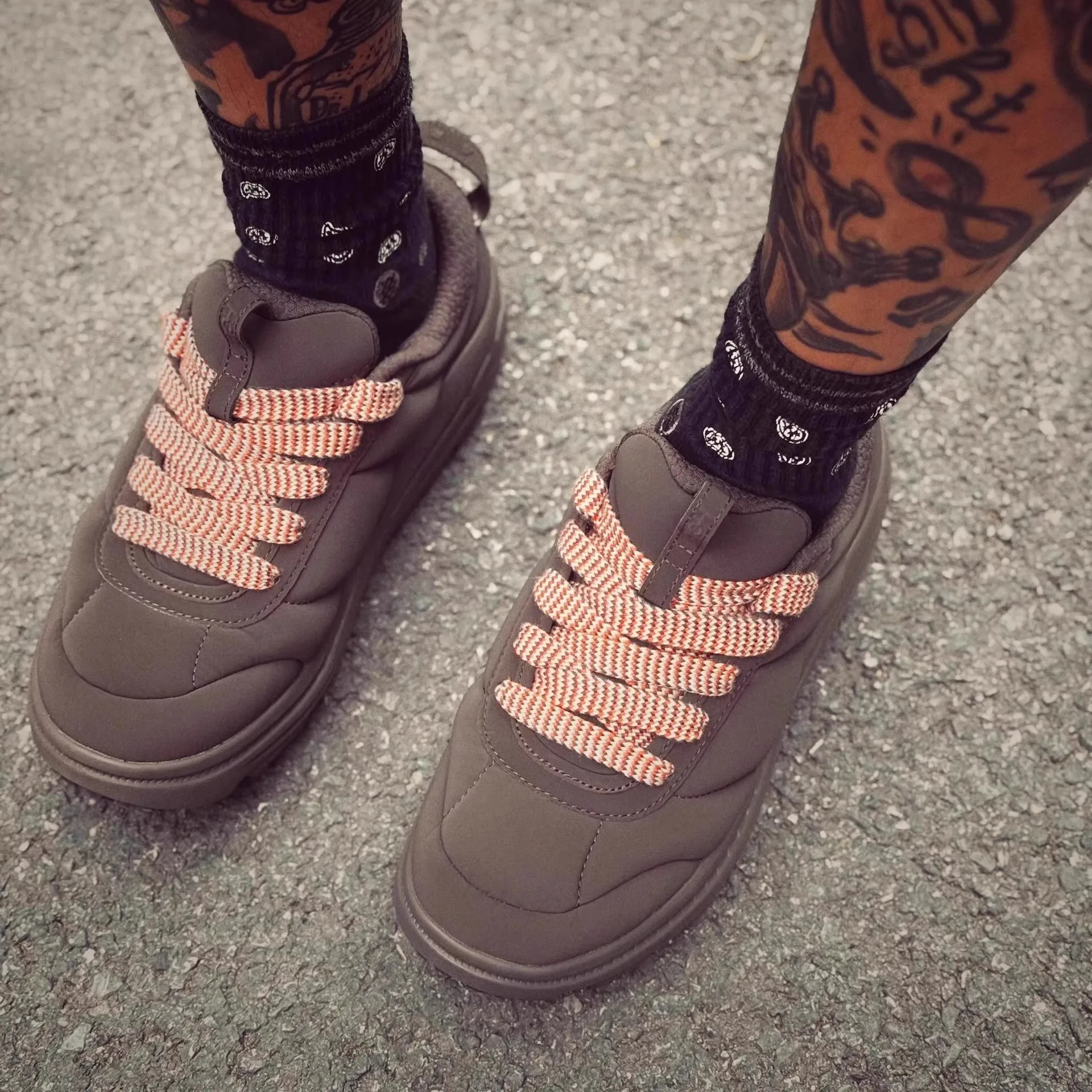 أحذية رياضية مكتنزة كاجوال عصرية جديدة عالية الجودة، أحذية مشي مريحة برباط ونعل سميك وخفيفة الوزن #3