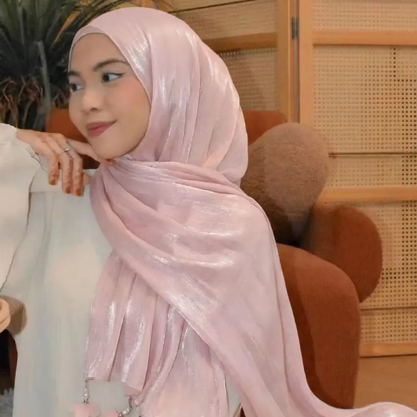 Fashion Muslim Hijab Shimmer Silk Shawl Hijab Tassel Flower Muslim Long Shawls Sunscreen Outdoor Soft Head Wraps 175*70cm