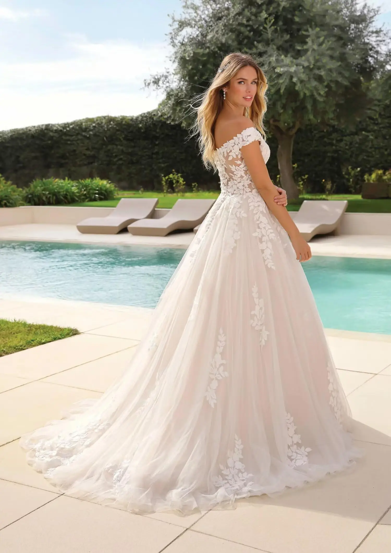 Robes de mariée longues style Boho pour femmes, épaules dénudées, avec des appliques de plage, robe de mariée bohème