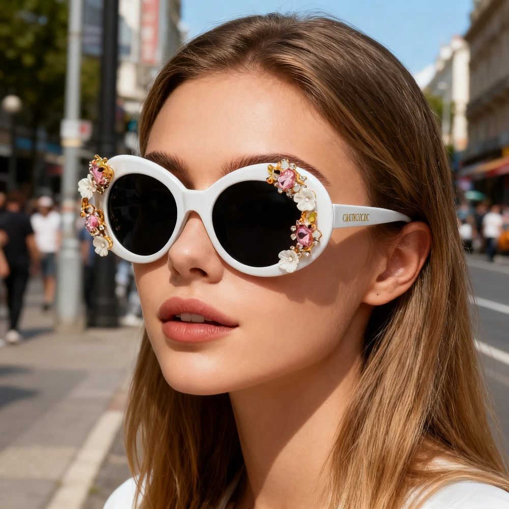

Vintage Cat Eye Sunglasses Floral Plastic Gradient Fashion Street Style Trendy Versatile Best Seller