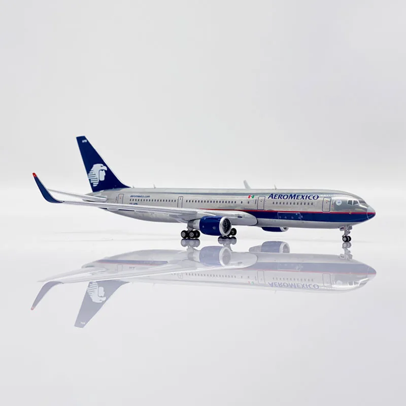 JC Wings Die Cast 1:400 Scale Mexico B767-300ER XA-APB XX40024 Alloy Aircraft Model Collection Toy Gift Display