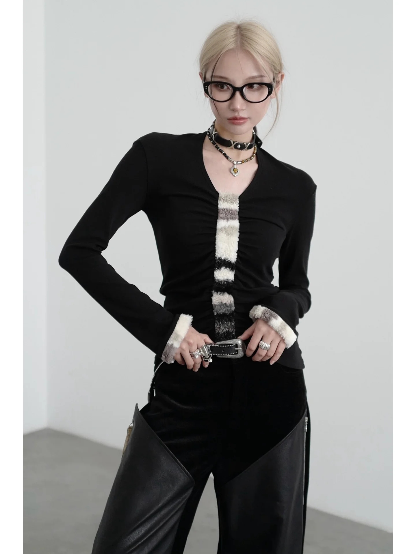 

Chentaitai Base irt Ele Long Sve V-Ne Dstring Pleated Wool Strip Women's T-irt Daily Wear Comfortable Fit