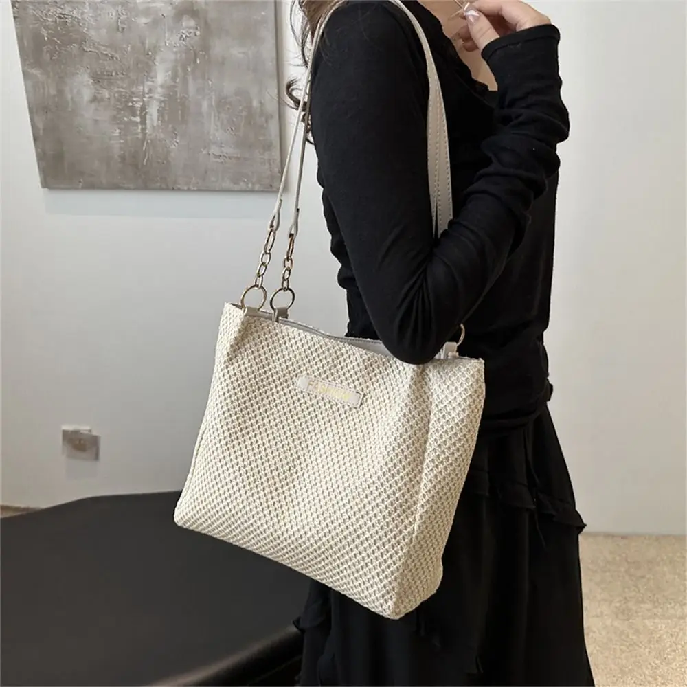 

Fashion Woven Straw Bag Rattan Handmade Braid Handbags Large Capacity Shoulder Bag for Women Girls