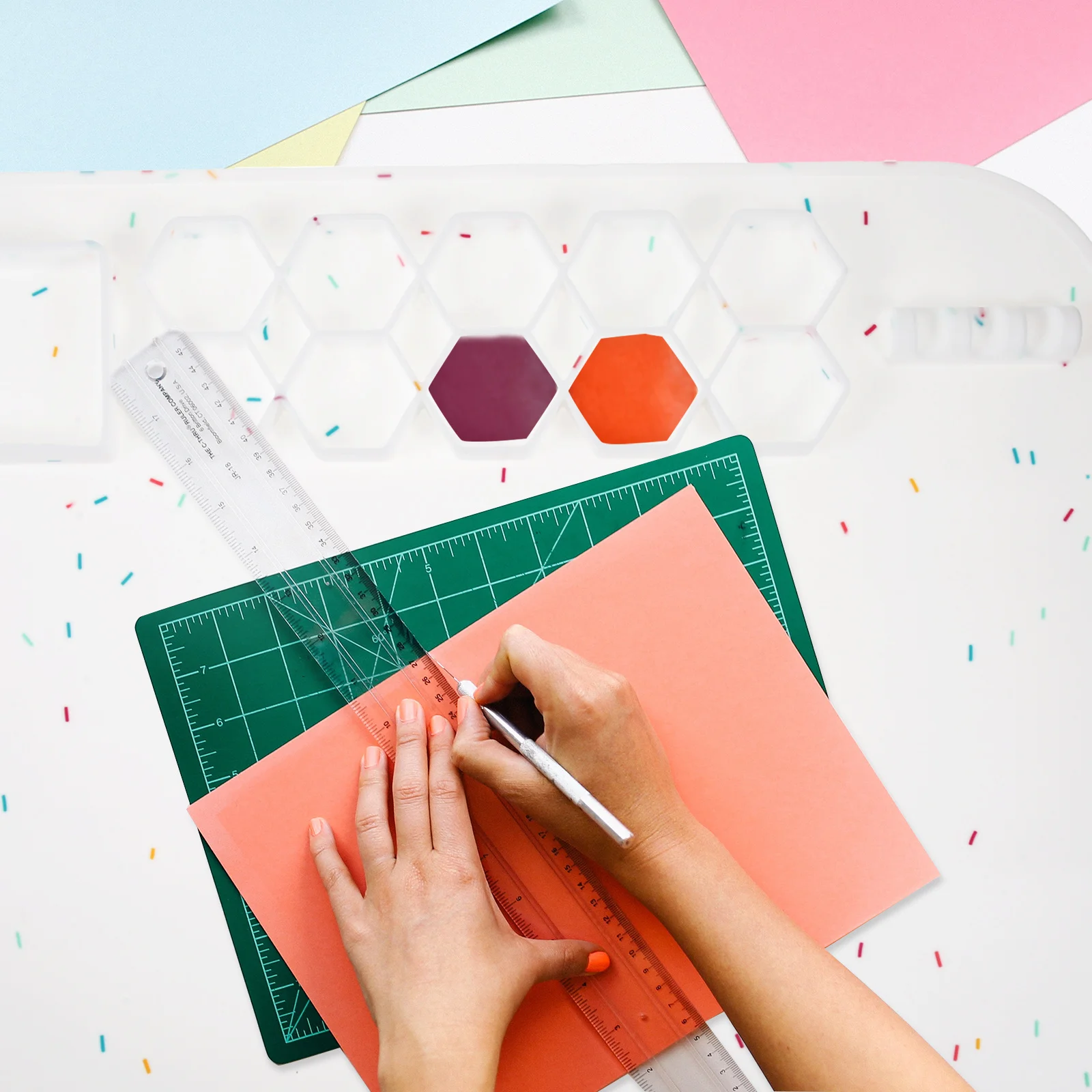 

Silicone Craft Mat Durable Nonstick Painting Mat for Resin Casting DIY Craft Projects with Pigment Cups Pen Rest and Suction Cup