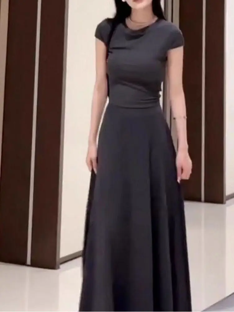 

Корейский летний комплект в стиле Lazy Style для женщин: модный топ с коротким рукавом и уникальная юбка-полусолнце А-силуэта с завышенной талией для стройности