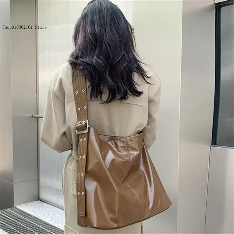 Retro Pure Color Oil Wax Pu Leather Wide Shoulder Strap Casual Single Shoulder Crossbody Tote Bucket Bag for Women