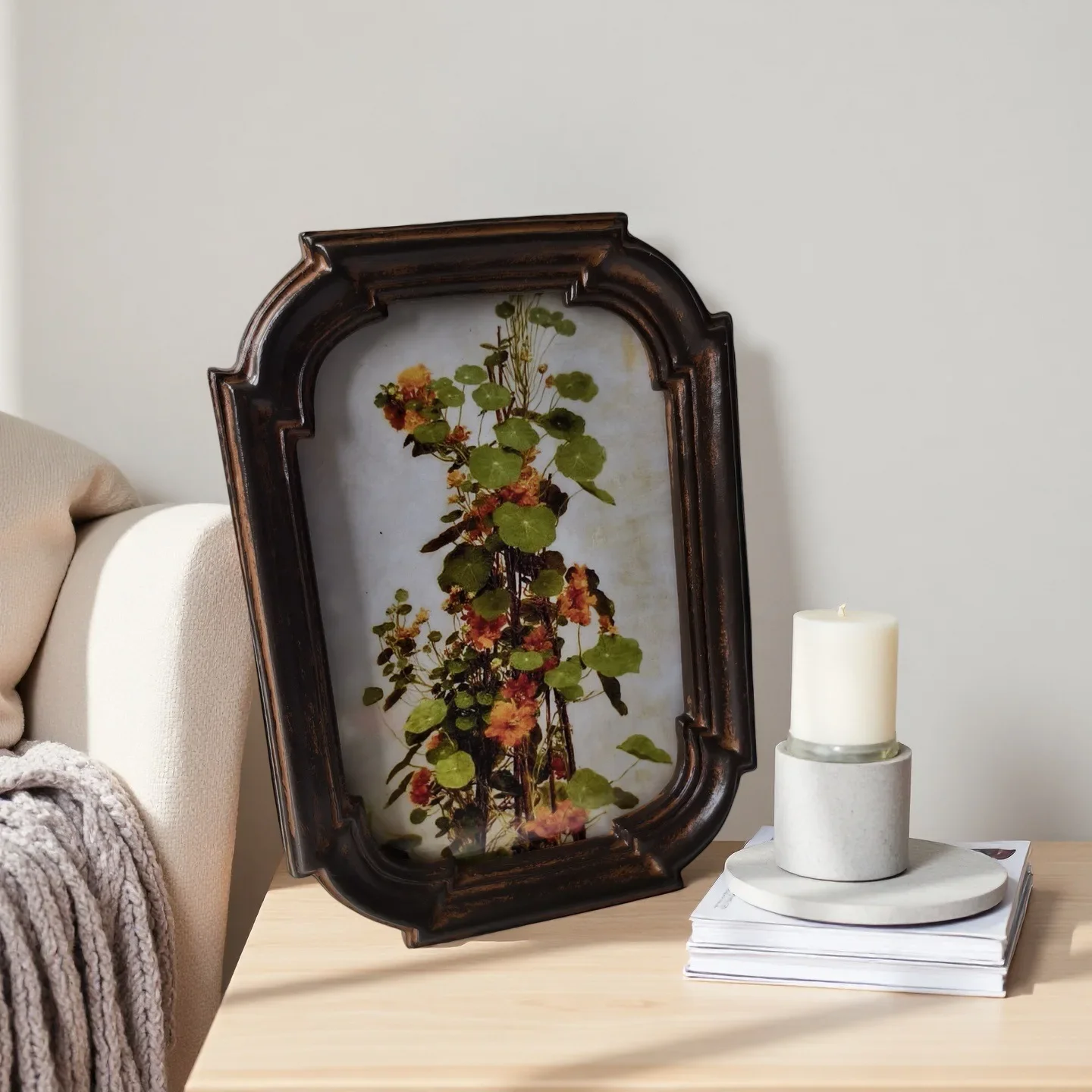 6/8inch Vintage Resin Photo Frame Classic Wall Tabletop Display Frame for Living Room Picture Holder, Retro Art Frame Home Decor