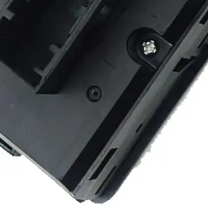 

Car Front Left Master Power Window Switch 13228877 13215153 62 40 447 6240382 6240447 For Vauxhall For Astra H Zafira B Kombi