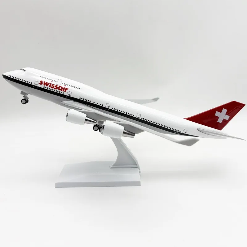Wholesale Price Gift Set 30cm Resin Material Boeing 747 SWISS Airplane Model Die Casting Model Airplane