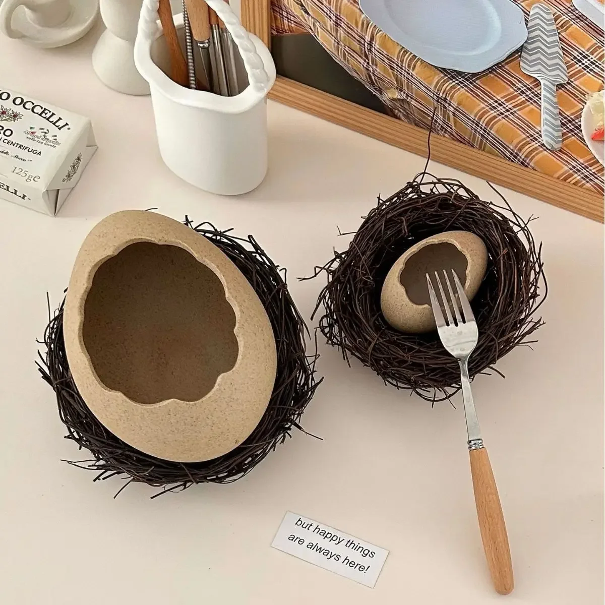 Creative Dessert Bowl Noodle Bowl Hydroponic Egg Shell Ostrich Vase Cute With Nest Home Decoration Modern Simple Ceramic Craft