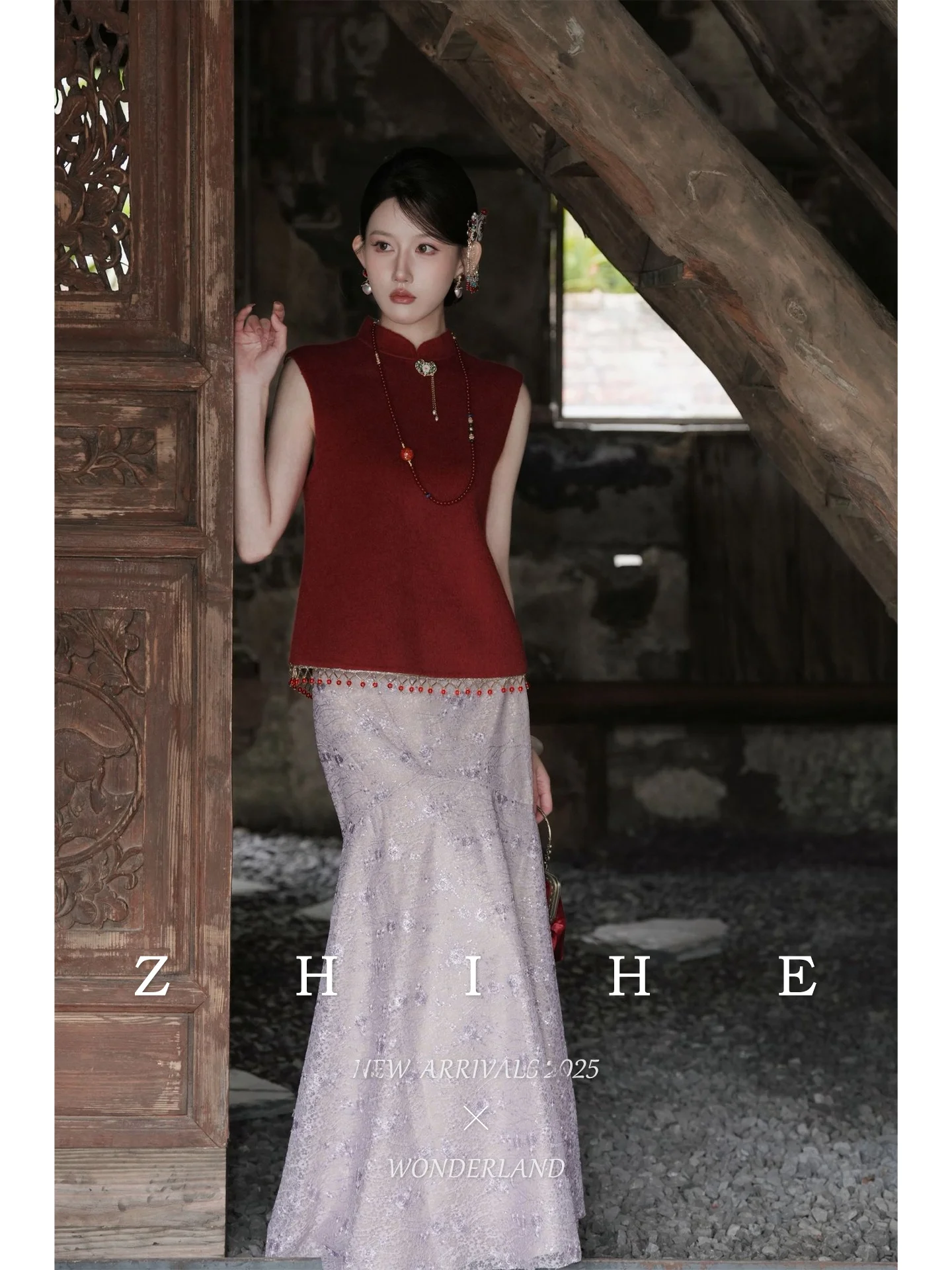 

Комплект из двусторонней шерстяной кофты и юбки в китайском стиле, зимняя коллекция от Wu Yan He