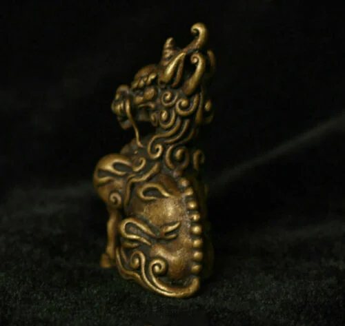 Chinese Folk Fengshui Brass Copper Wealth Animal Unicorn Beast Statue Sculpture