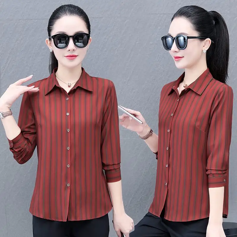 Chemisier à manches longues à rayures pour femmes, nouveau Style, chemise polyvalente à la mode pour mère d'âge moyen, printemps automne