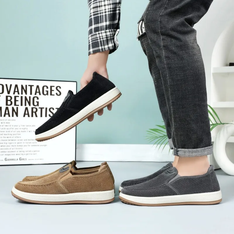 Summer Casual Slip-On man Shoes Lightweight Comfortable Soft Bottom Low Cut sports Shoes for man Outdoor Non Slip Walking Shoes