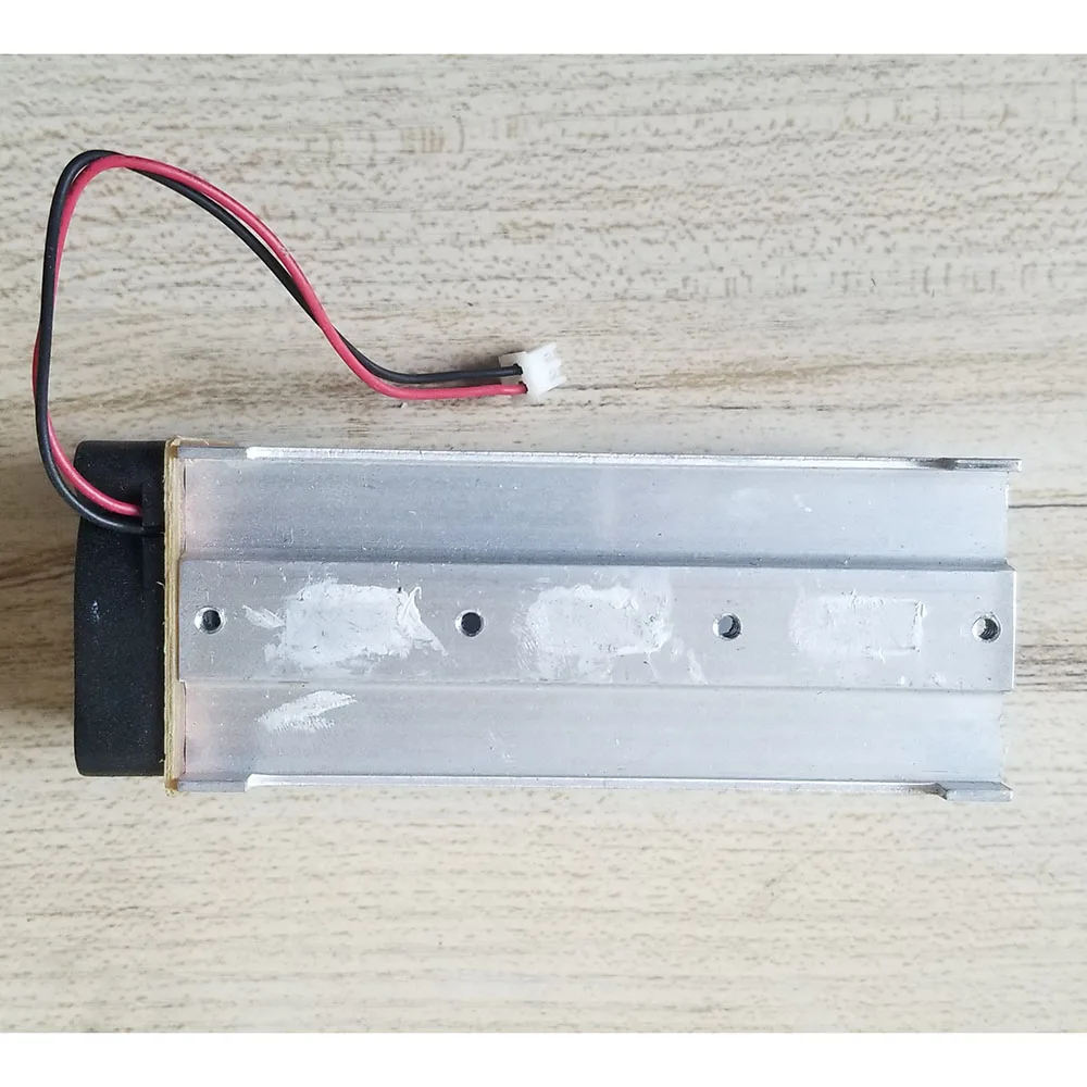 Power amplifier heat dissipation Wind tunnel  with fan Digital