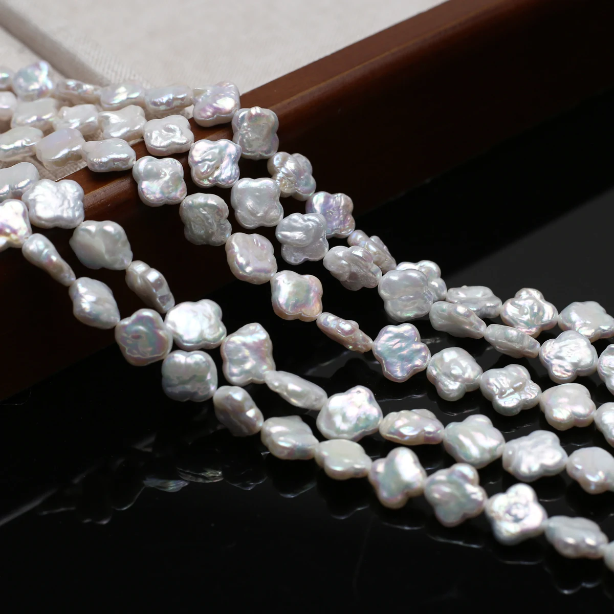 

9x9mm High-Quality Baroque Natural Freshwater Pearl Four-Leaf Clover Shape Beads for Jewelry Making DIY Necklace Accessories