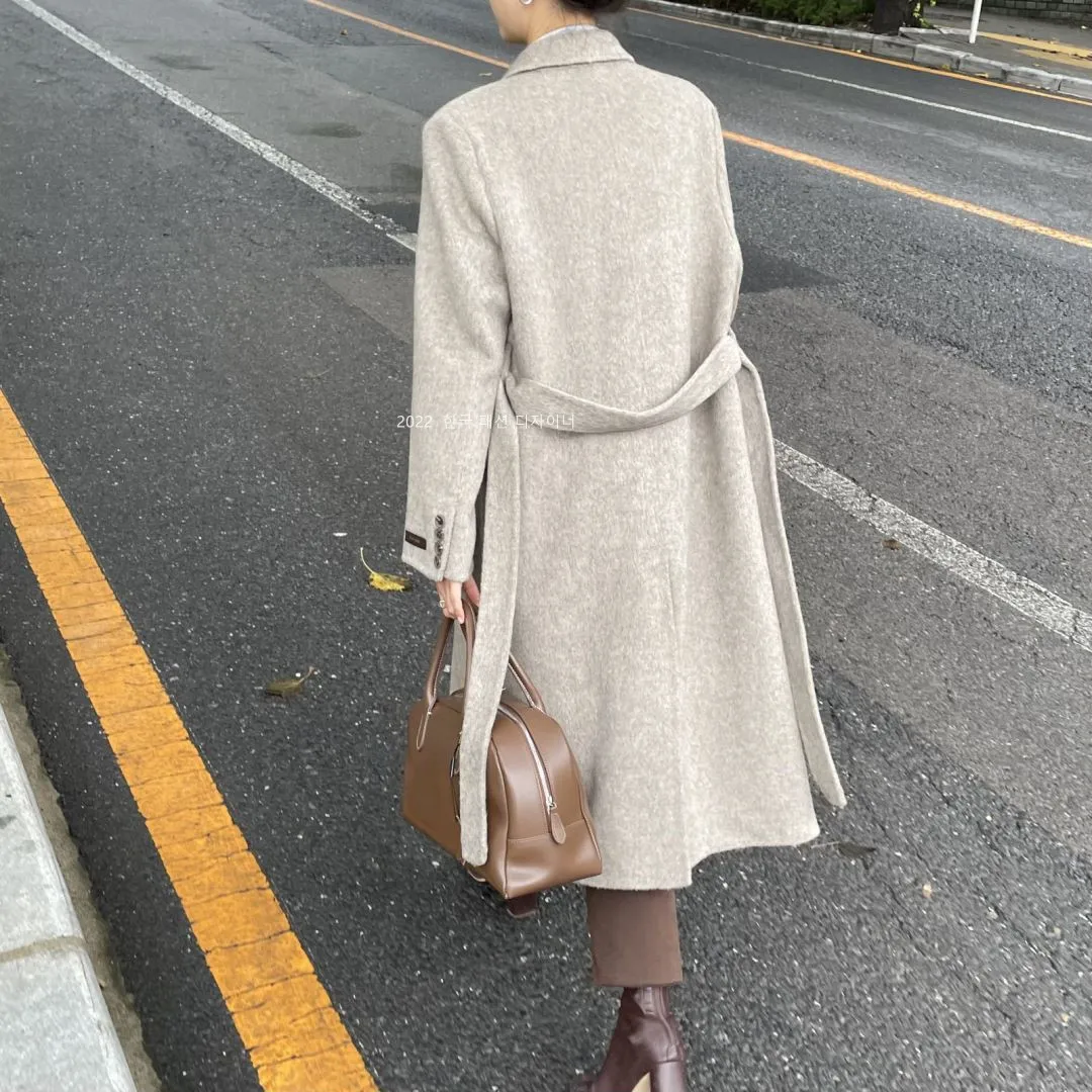 autumn and winter new commuter woolen coat women's Korean version solid color double-breasted suit collar coat spot explosion