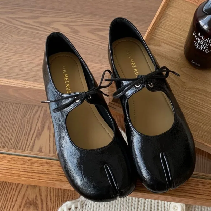 

Retro Womens Mary Jane Shoes Exquisite Soft Leather Casual Shoes for Woman Fashion Ballet Flat Shoe Designer Shoes Zapatos Mujer