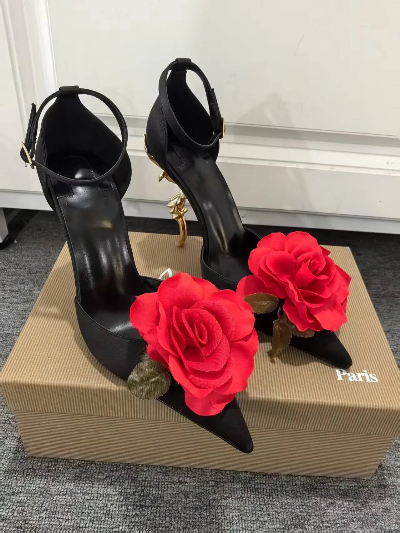 صنادل على شكل زهرة أحذية نسائية بكعب منقوش بحزام الكاحل بمقدمة مدببة من Zapatos De Mujer فستان نسائي مثير من Sandalias