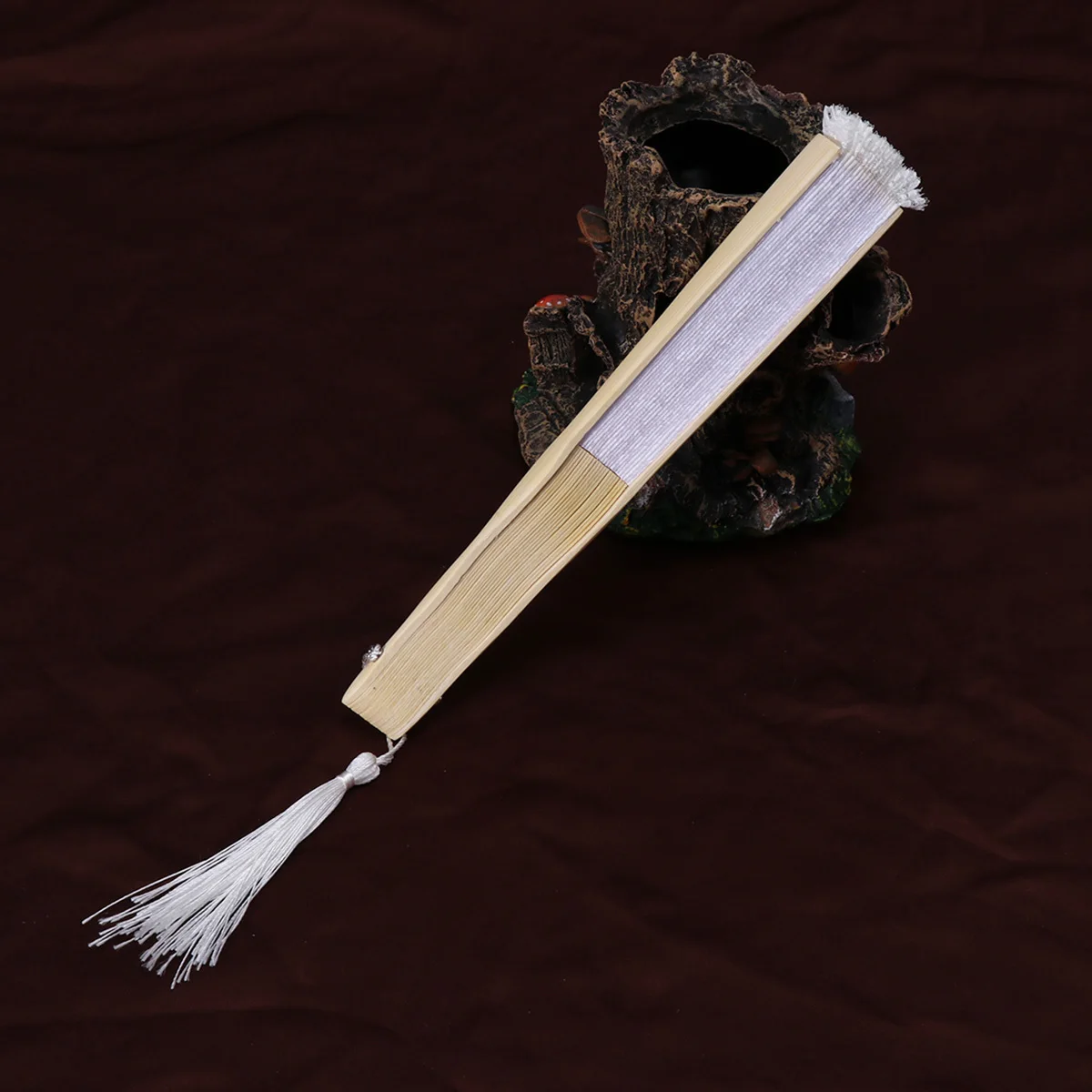 

Vintage Bamboo Lace Hand Folding Fan White Elegant Handheld Fan for Wedding Performance Dancing Fans Folding Fans