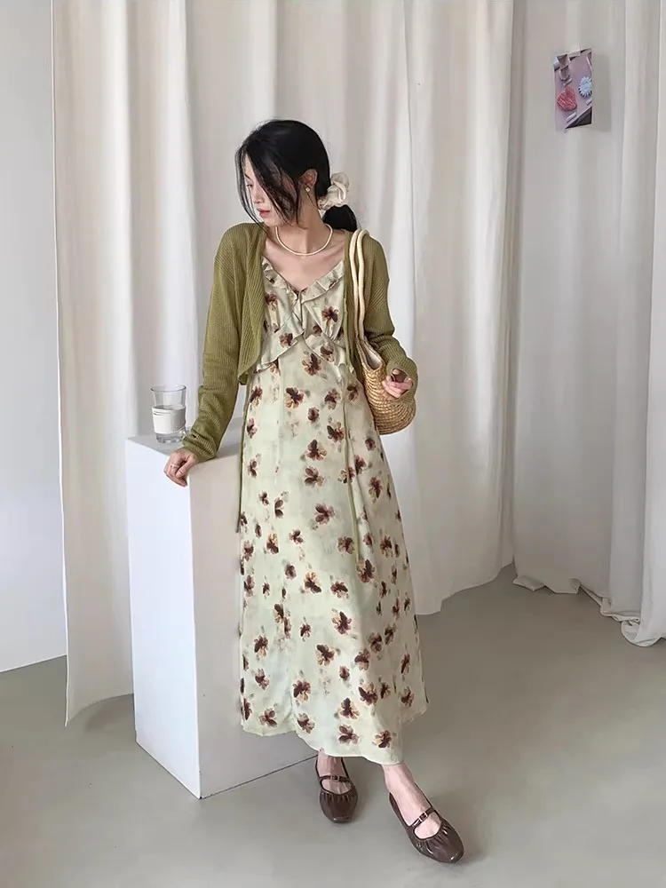 

Комплект Boran V-ne: повседневный вязаный топ с цветочным принтом и свободная юбка А-силуэта из дышащего полиэстера, приятного для кожи