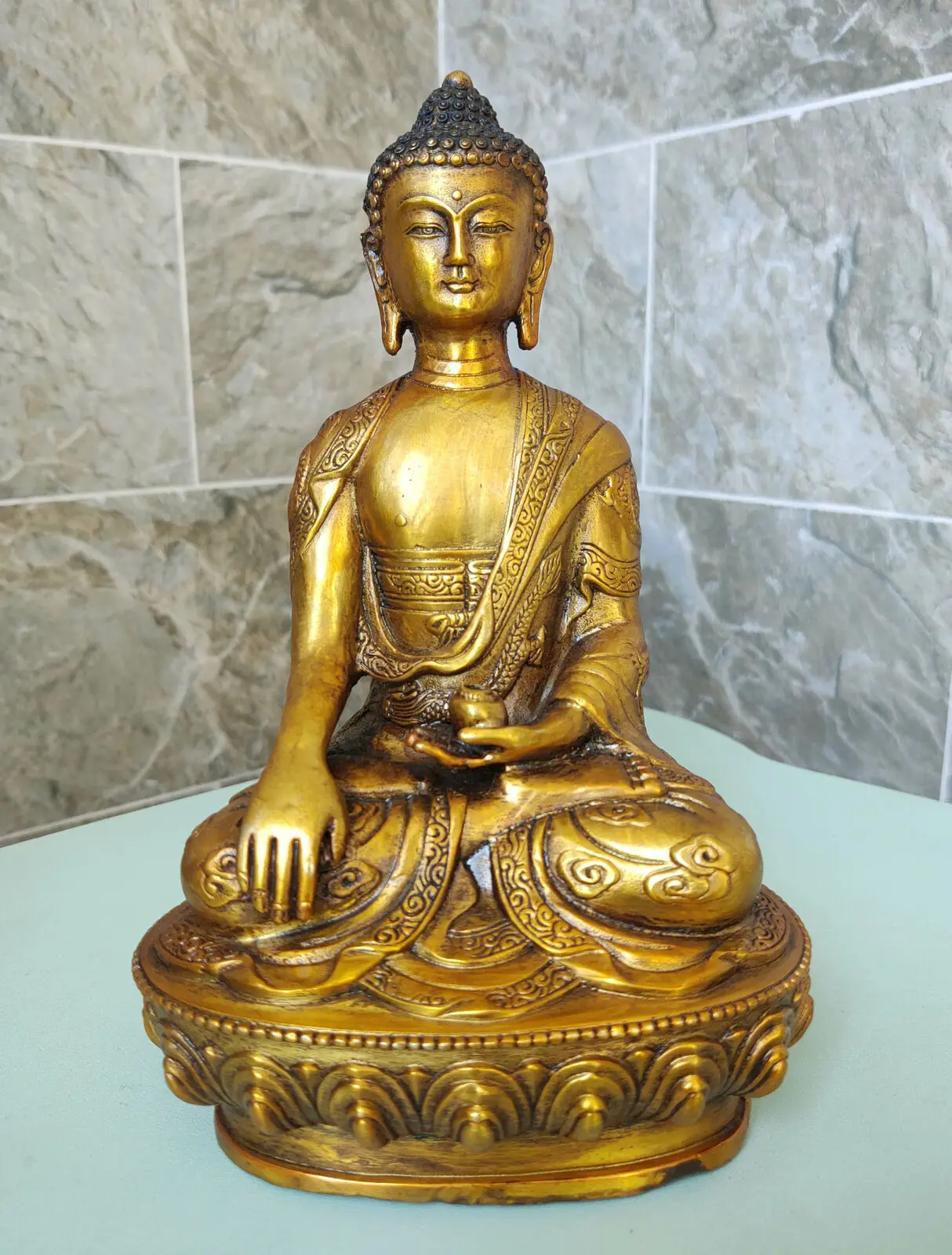 

old temple Divinity Gilt Golden Bronze Buddha Sakyamuni Dragon Sculpture Statue