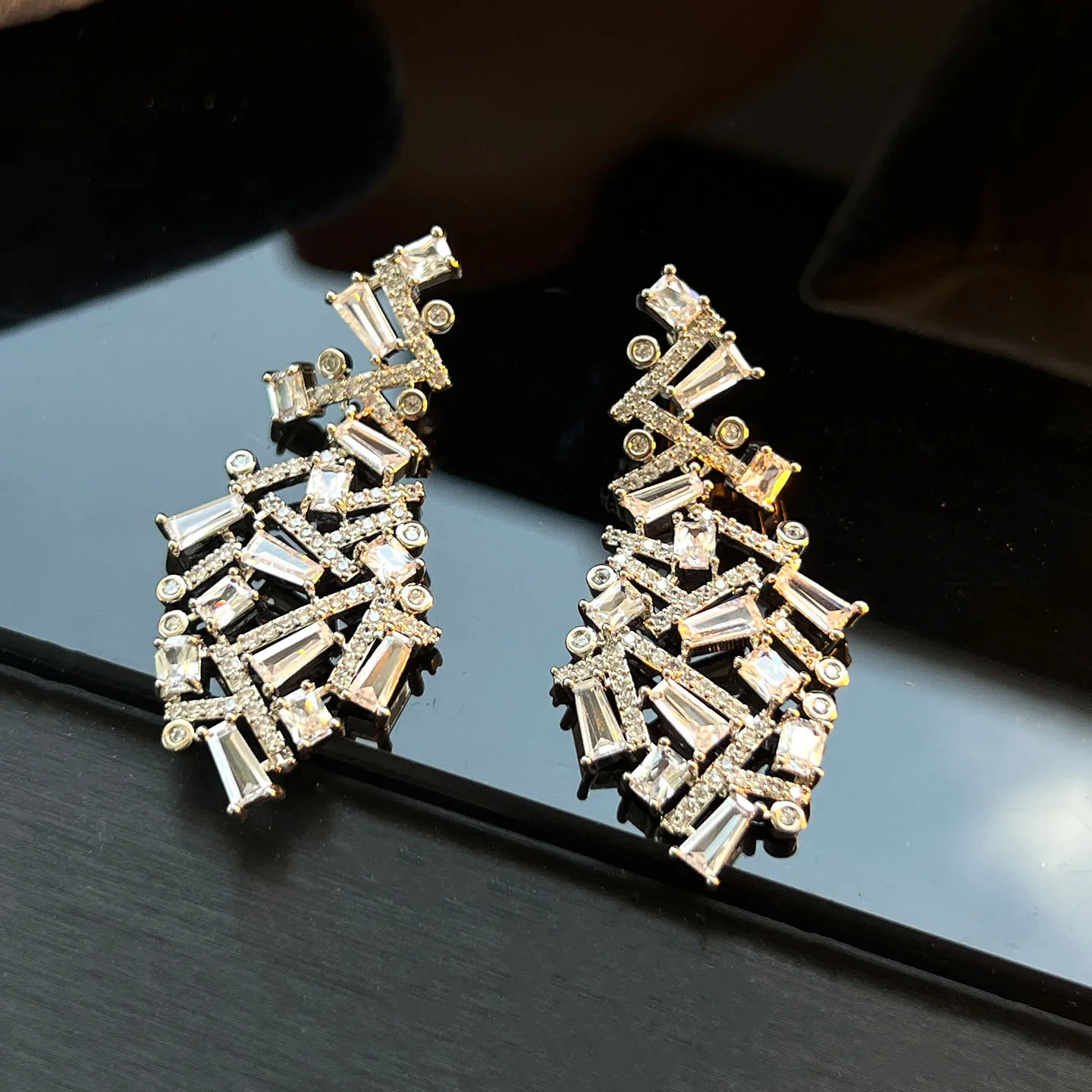 Retro Long Drop Earrings With Ladder Square Cubic Zirconia Elegant Light Luxury Ladies Wedding Banquet Ear Accessories