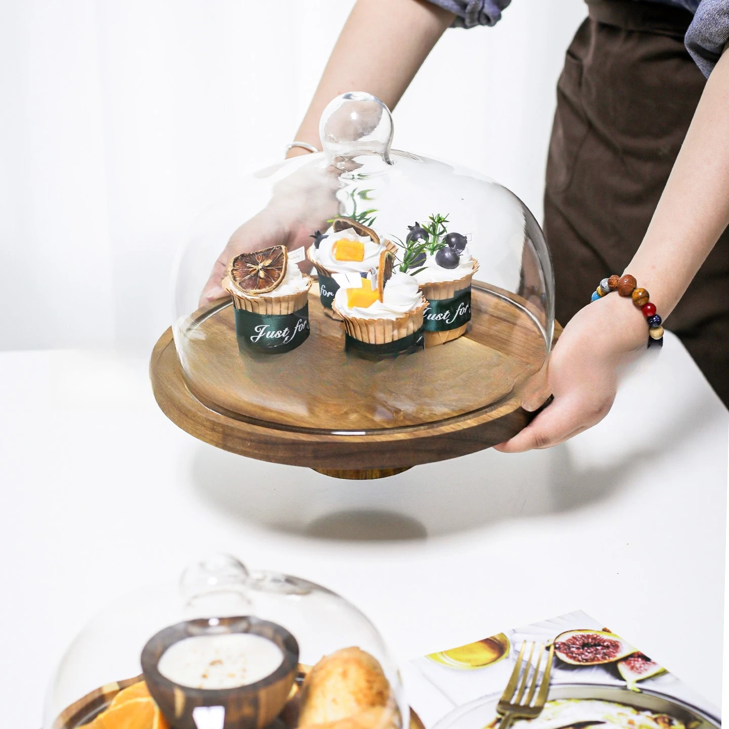 Cake rack Dessert table Outdoor table Birthday party ornament tray with glass cover Dust-proof