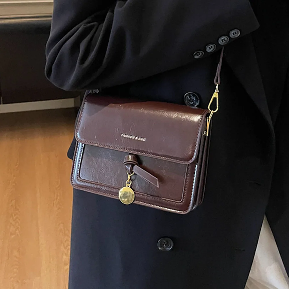 Fashion Glossy Pu Burgundy Square Bag Women Autumn Winter High Grade Buckle All-Match Crossbody Bags Versatile Shoulder Packs