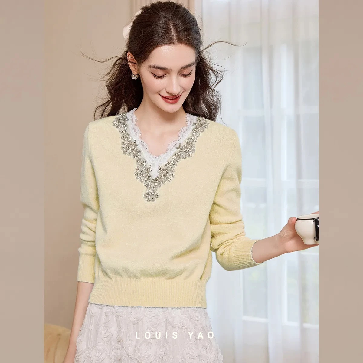 

LOUIS YAO V-neck Women's Knitwear 2025 Autumn/Winter Knitted Tops Elegant Pullovers Lace-trimmed Beaded Splicing Sweaters