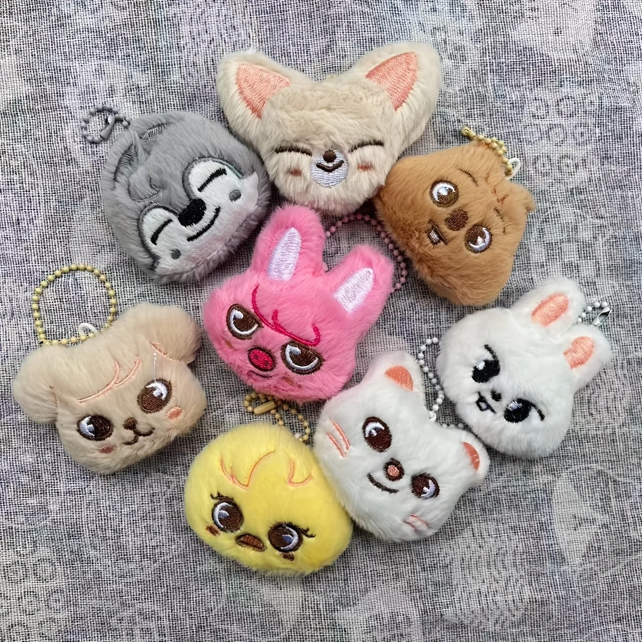 Phone Accessories Charms - 1/8 ชิ้น จี้ห้อยโทรศัพท์ ลายสัตว์น่ารัก สำหรับแฟนคลับ KPOP