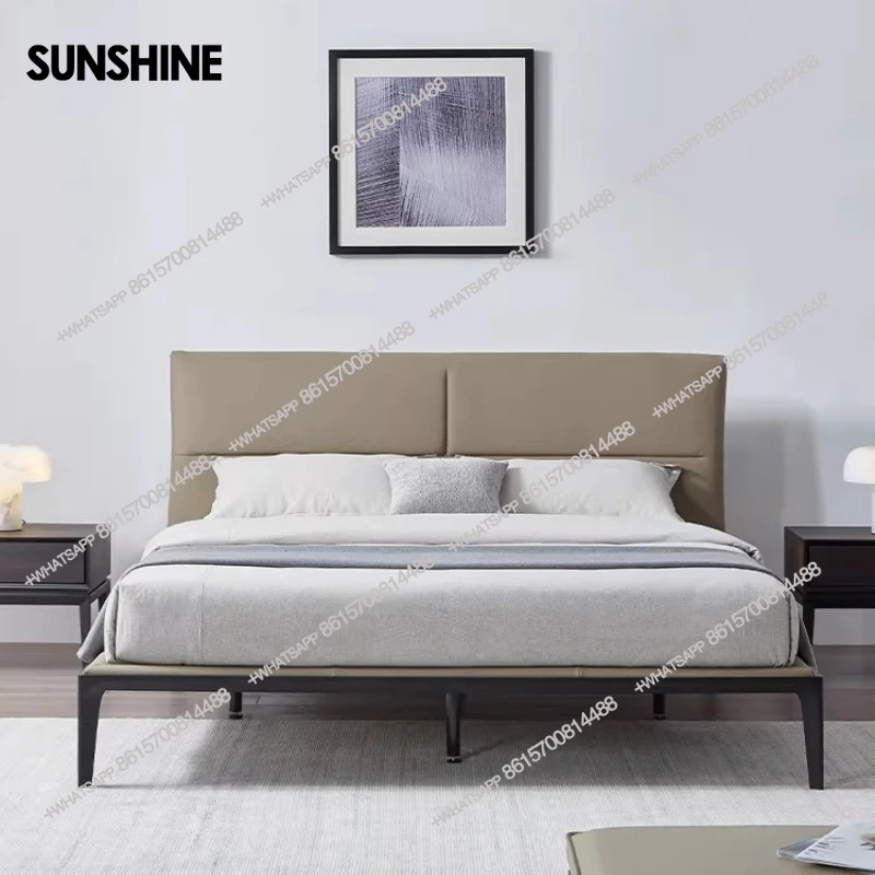 Italian modern master bedroom double wedding bed, very simple, solid wood leather bed