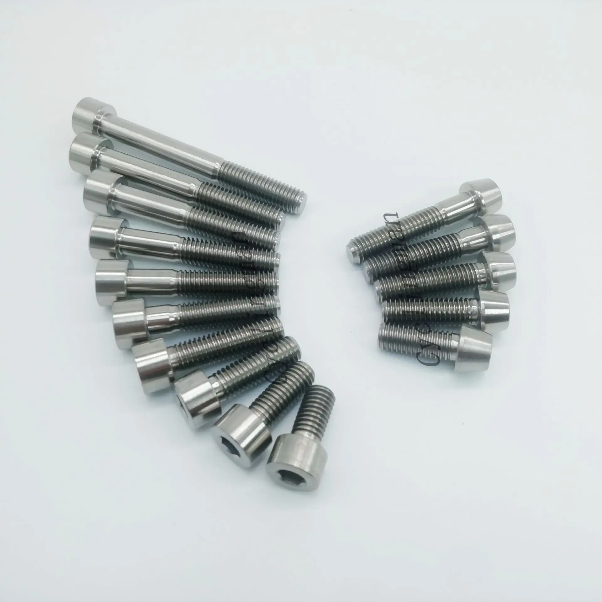 

Cyclingman Titanium Ti Bolt M8X15/20/25/30/35/40/45/50/60/70mm Allen Head Screws For Car Motorcycle Bicycle Bolts 1pc