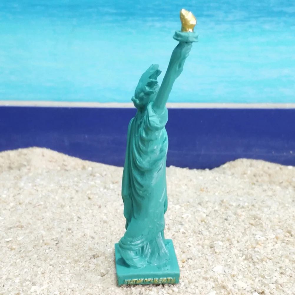 Pink Cake Decorations Statue of Liberty Ornament Resin Lady Material Blue Model Household Adornment Miss