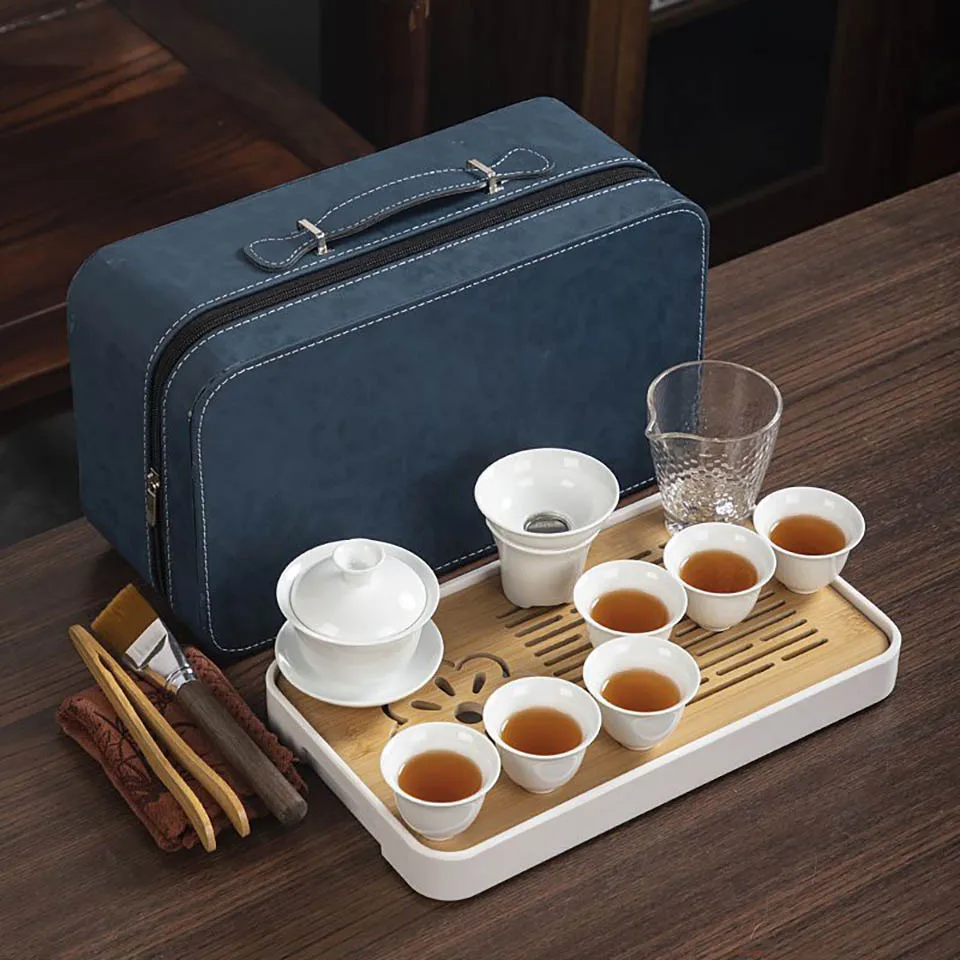 Imagem -03 - Conjunto de Chá Portátil Gongfu com Bandeja para Couro Porcelana Branca Chá Chinês Presente de Cerâmica Amor 13 Pcs