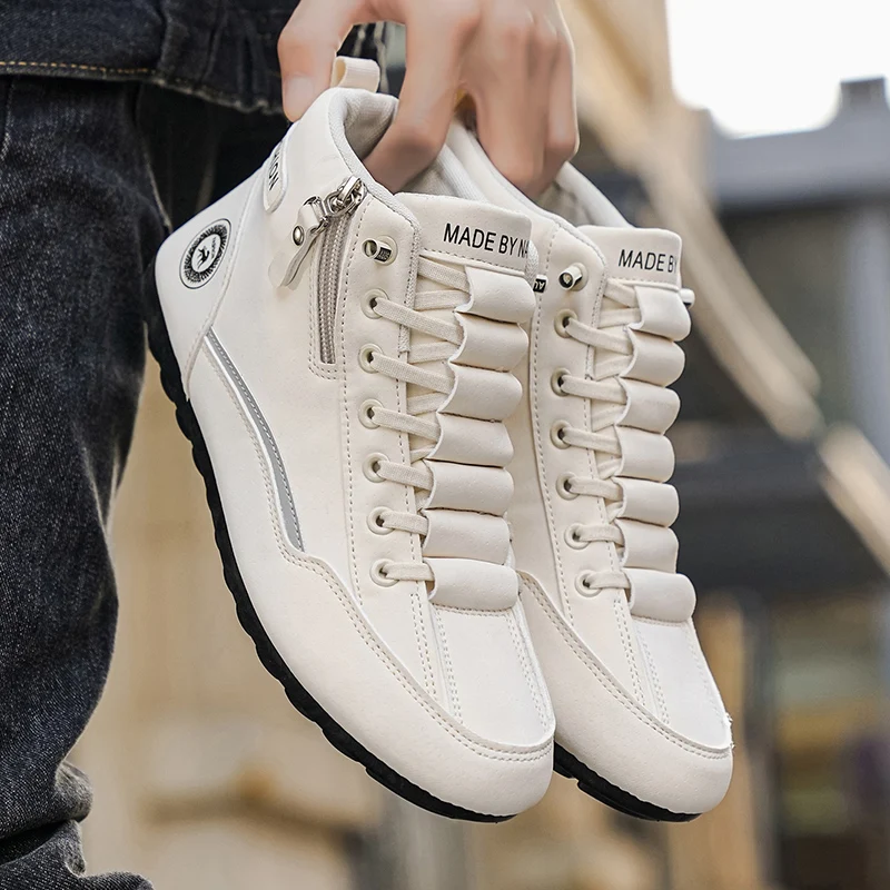 

Мужские повседневные лоферы удобны, не скользят и подходят для прогулок и занятий спортом. Они универсальны для ежедневного использования. Размеры 39-45.