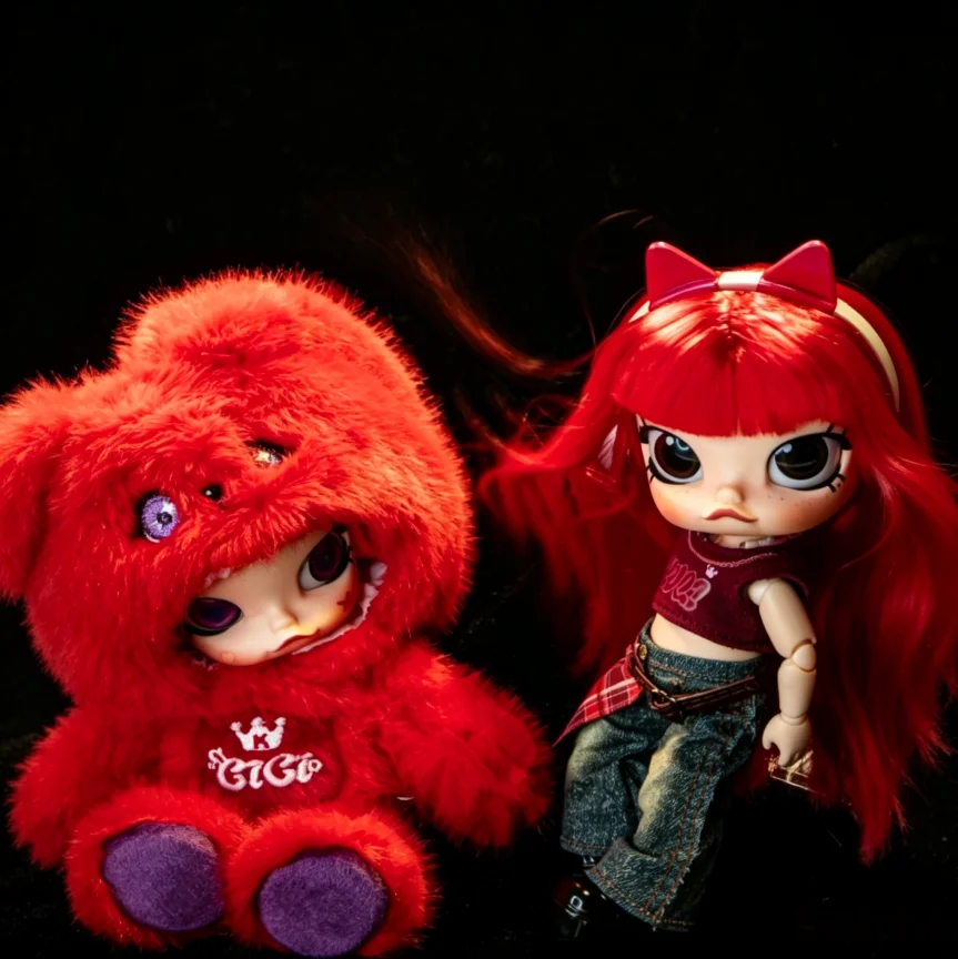 

POP MART MOLLY X YUQI 1/8 ACTION FIGURE Series Co-branded Blind Box Guess Bag Doll Anime Figure Ornament Collectible Gift