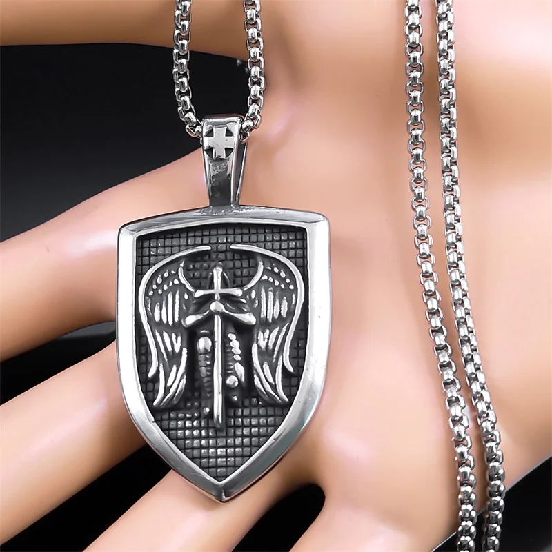 Saint Michael Archangel Knight Necklace for Women Men Stainless Steel Shield Guardian Angel Christian Amulet Jewelry NZZ434S02