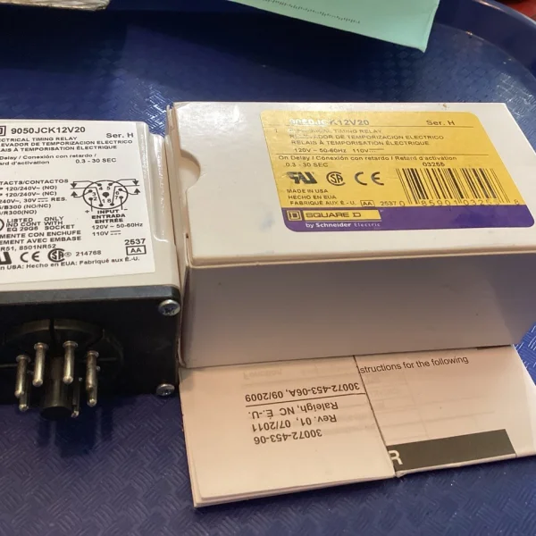 

Квадрат D 9050jck12v20 Сер. H 110/120 В 10а 0,3-30 с Nsmph Совершенно новый оригинальный точечный Plc