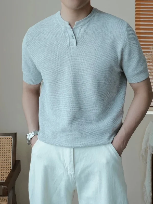 

Мужская трикотажная футболка с V-образным вырезом, облегающая, с эффектом текстуры, на одной пуговице, в рабочем стиле, модная