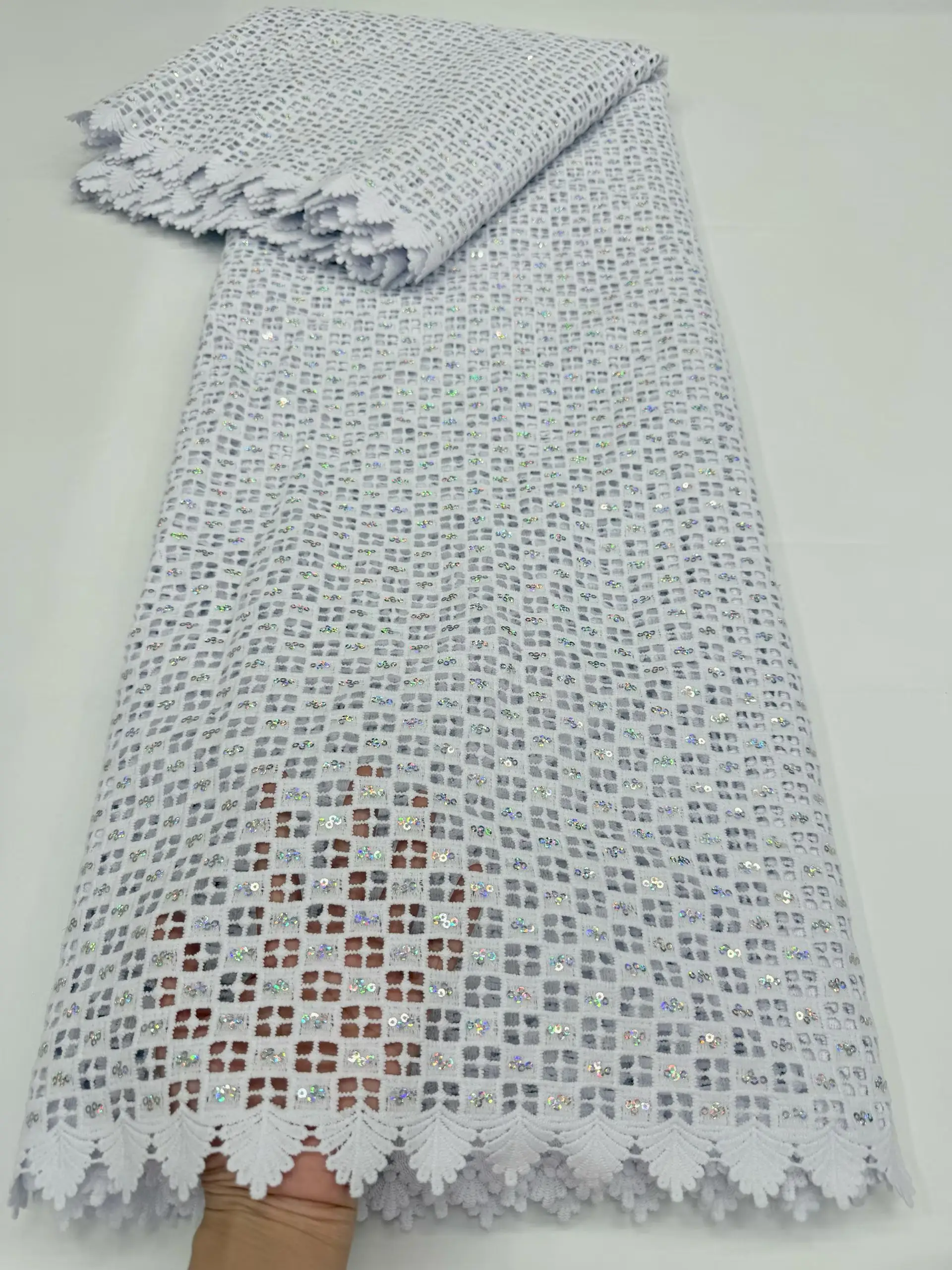 

New Arrival White African Water Soluble Lace Fabric 2025 High Quality Sequins Cord Guipure Nigeria Lace Fabric For Dress KR25160