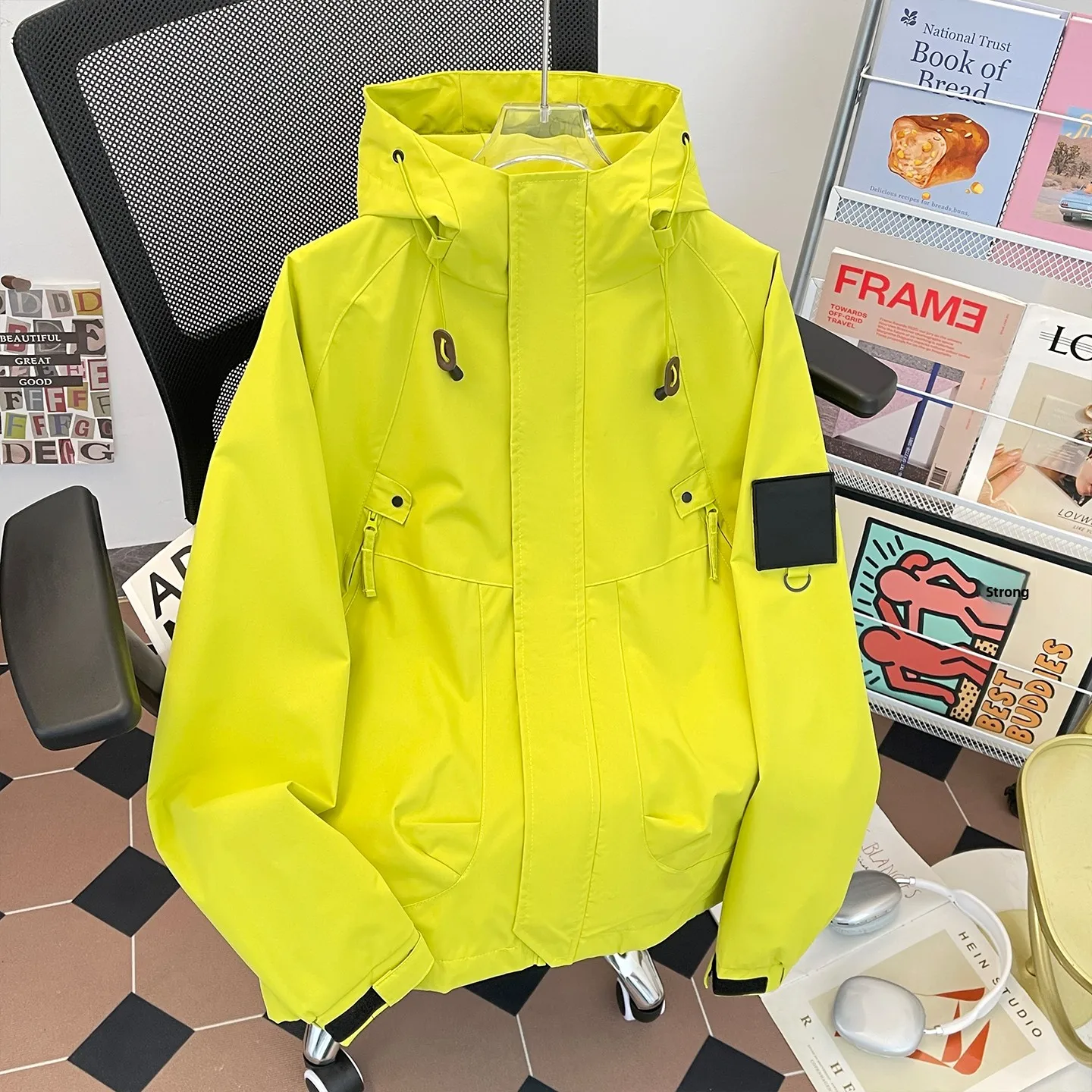 

Men's Outdoor Windproof Waterproof Hooded Jaet Fall Season Casual Workwear Bicycle Riding American Sle Mountain Series