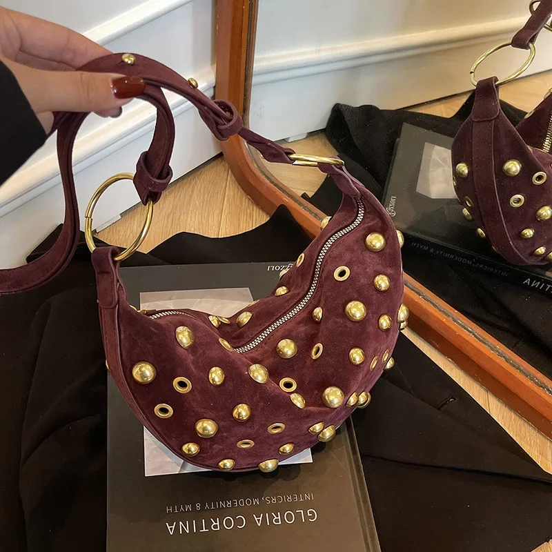 Moda estilo punk rebite bolsa de ombro, bolsa de bolinho crossbody feminina, bolsa versátil na moda feminina bolsas e bolsas