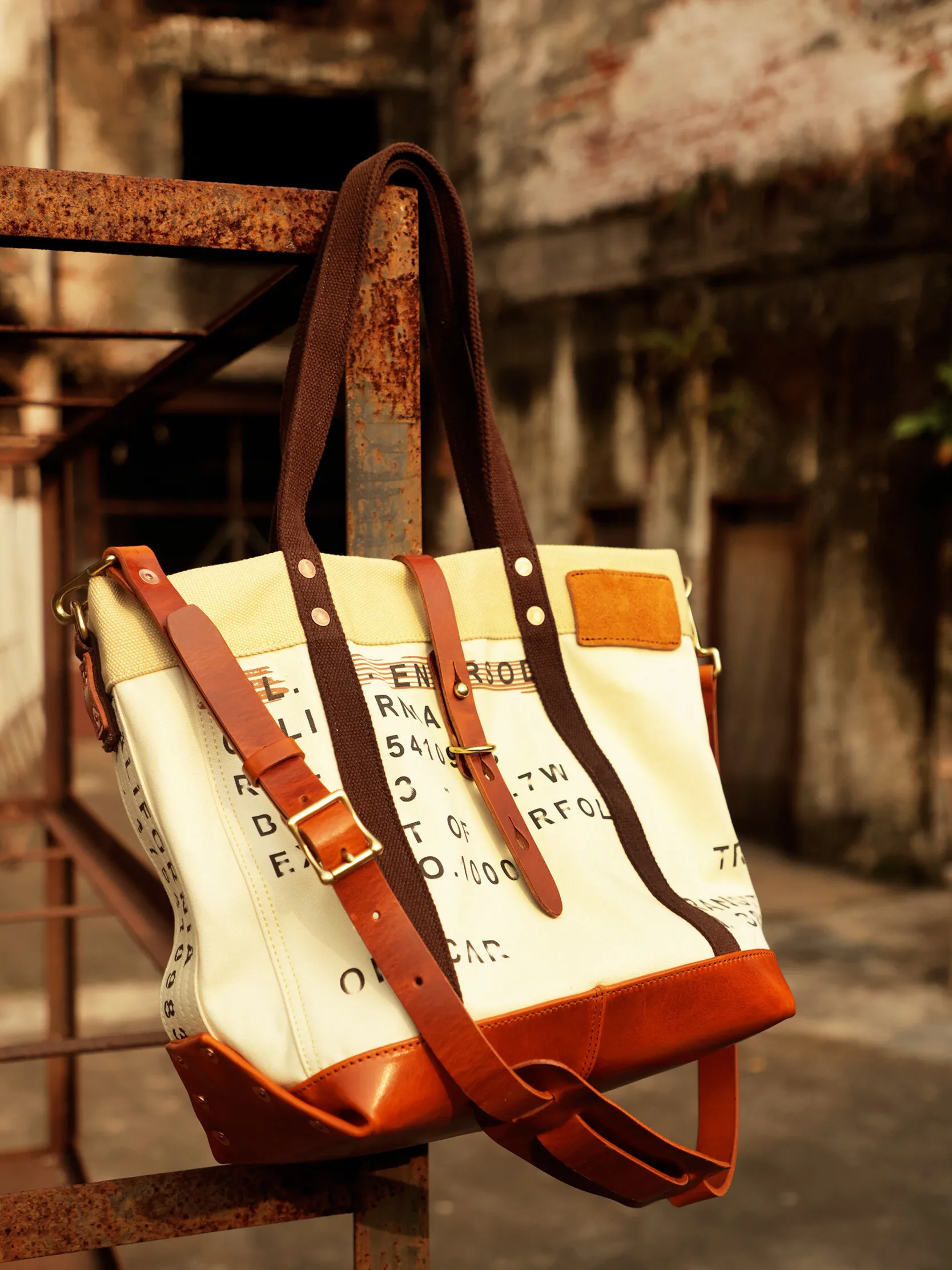 Vintage handmade high-quality canvas genuine leather men's tote bag weekend shopping shoulder bag large capacity big handbag
