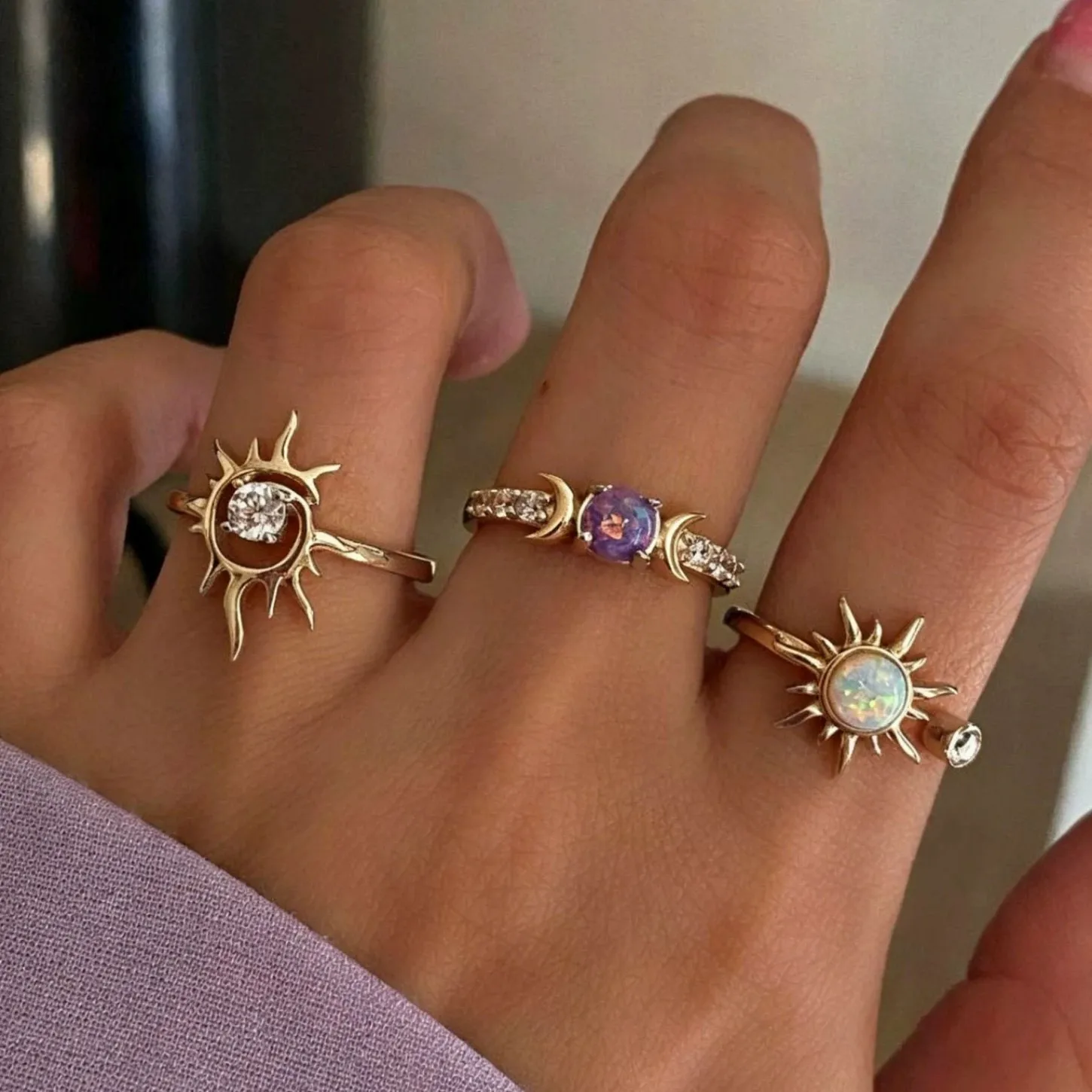 3/4 Piece Set of Uniquely Designed Inlaid Zircon Sun Moon Purple Rings for Women's Exquisite Charm Banquet Party Jewelry Gifts