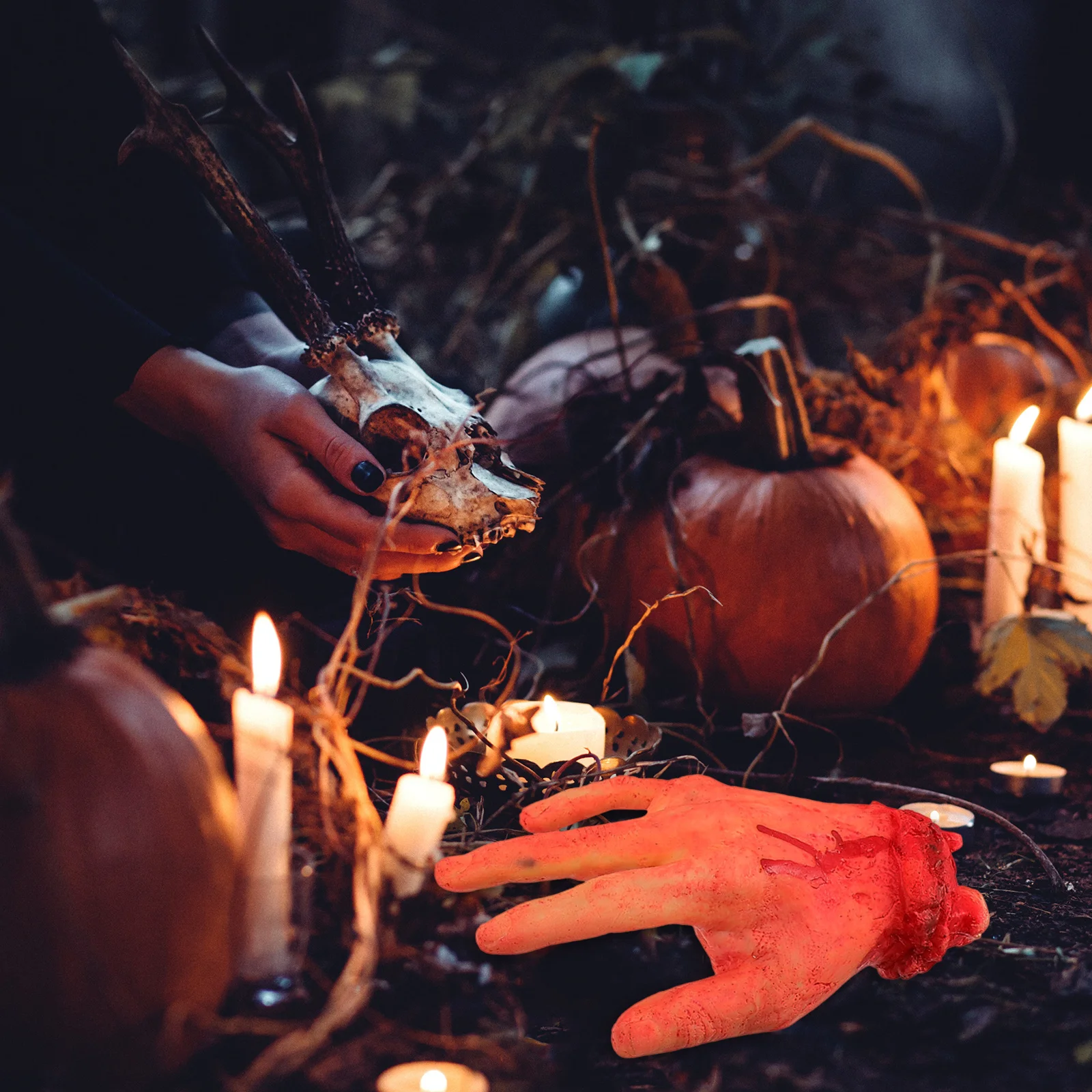 

4 шт., набор кровавых отрубленных рук и ног на Хэллоуин, сломанные части тела, украшение ужасов, страшный дом с привидениями, розыгрыш, фестиваль, реквизит