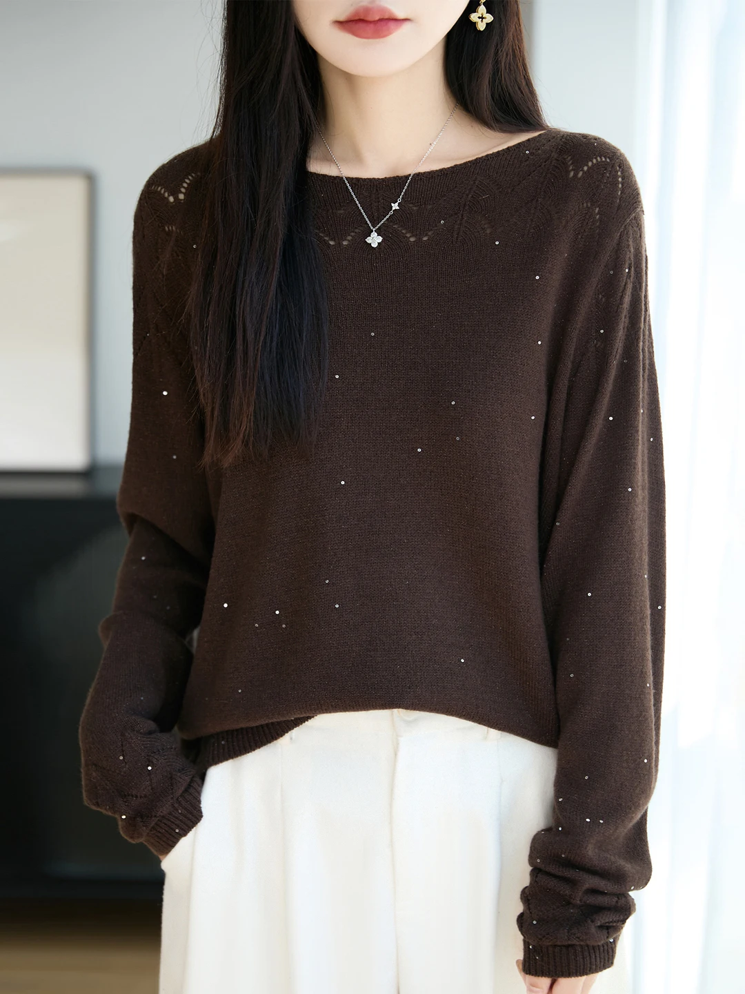 Fashionable Women's Thin Sparkle Knitted Sweater Loose Comfortable round Neck Pullover Base Shirt for Autumn Season