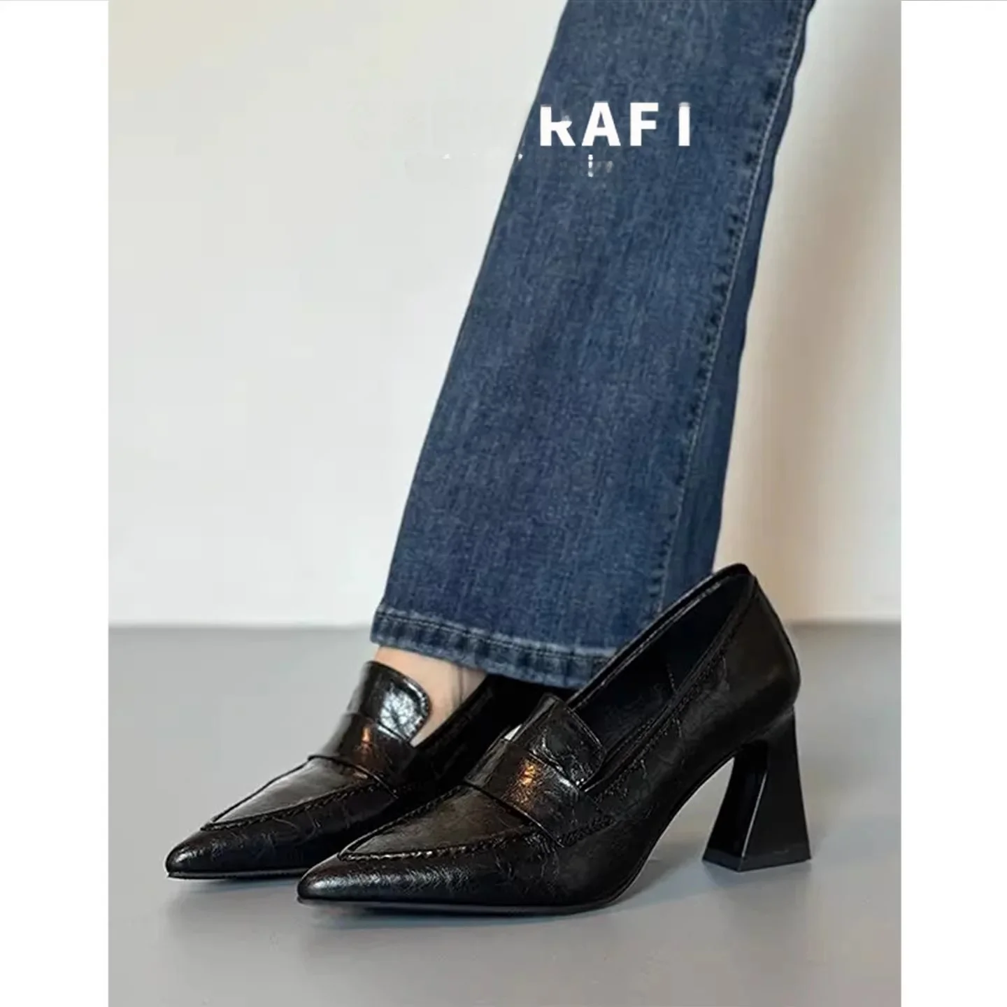 chaussures-plates-a-bout-pointu-de-style-retro-pour-femmes-confortables-pour-les-trajets-quotidiens-semelle-exterieure-en-caoutchouc-semelle-interieure-en-cuir-printemps-automne-hiver