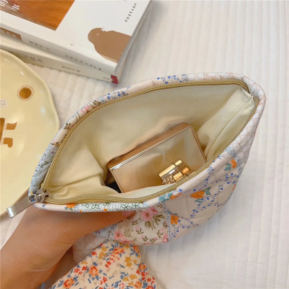 Cute Floral Cotton Bag Purse Handbags Large Capacity Women\'s Cosmetic Bag Portable Make Up Case Female Travel Storage Bags