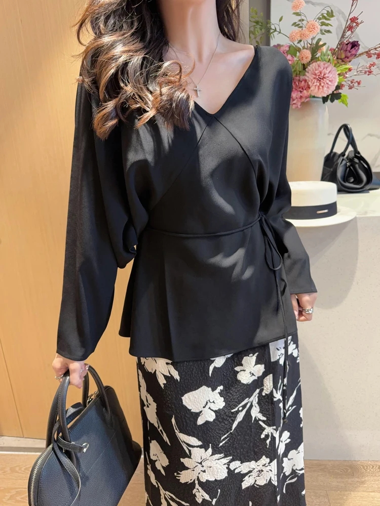 

Elegant Women's Slim Fit Acetate Shirt with Belt Deep V-Neck Long Sleeve Fashionable Business Casual Top for Ladies